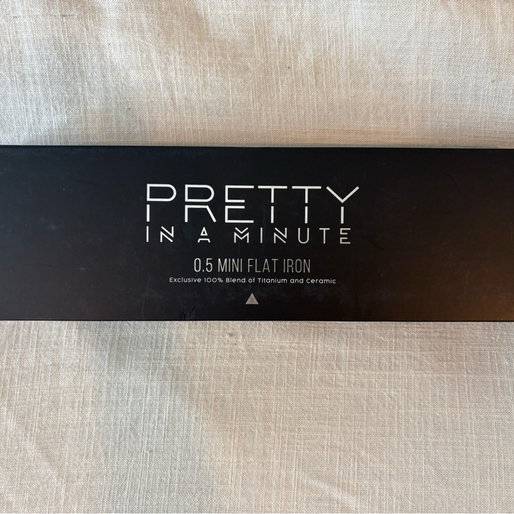 Pretty In A Minute 0.5 Mini Flat Iron (Brand New!)